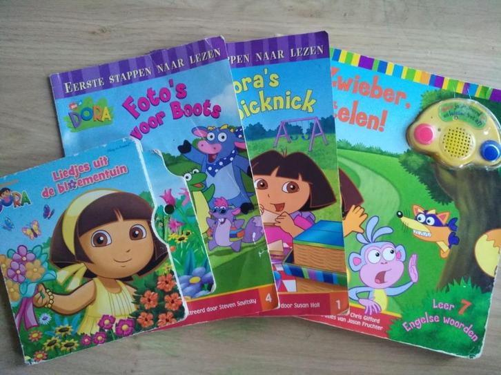 4× boeken + 8× DVD's van Dora the Explorer pakket ( Goed ), Cd's en Dvd's, Dvd's | Kinderen en Jeugd, Gebruikt, Film, Avontuur