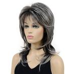 Pruik halflang haar grijsmix in lange lagen, Verzenden, Nieuw, Pruik of Haarverlenging