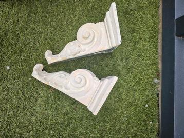 Decoratieve Consoles/Muursteunen - Set van 2 beschikbaar voor biedingen