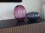 IKEA paarse vazen van Gunnil Sahlin, Huis en Inrichting, Woonaccessoires | Vazen, Ophalen, Overige kleuren, Minder dan 50 cm, Glas