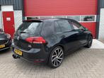 Volkswagen Golf 1.4 TSI Highline AUTOMAAT / TREKHAAK / NAVI, Euro 5, Gebruikt, Zwart, 4 cilinders