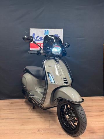Vespa Sprint 50s | Custom | Full option | Garantie | 2000km beschikbaar voor biedingen