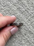 Buddha to buddha ring, 18 tot 19, Ophalen of Verzenden, Zo goed als nieuw, Dame of Heer