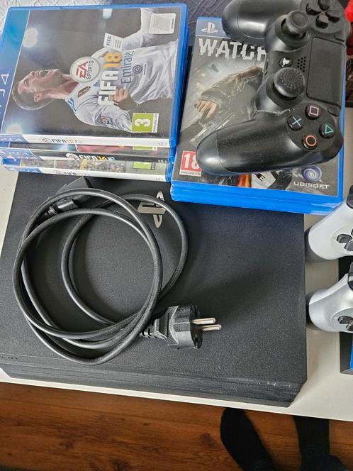 playstation 4 pro 1TB + 3 controllers + games, Spelcomputers en Games, Spelcomputers | Sony PlayStation 4, Gebruikt, Pro, 1 TB