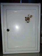 Vintage metalen kastje met deur, Minder dan 50 cm, Vintage, Ophalen of Verzenden, Minder dan 25 cm