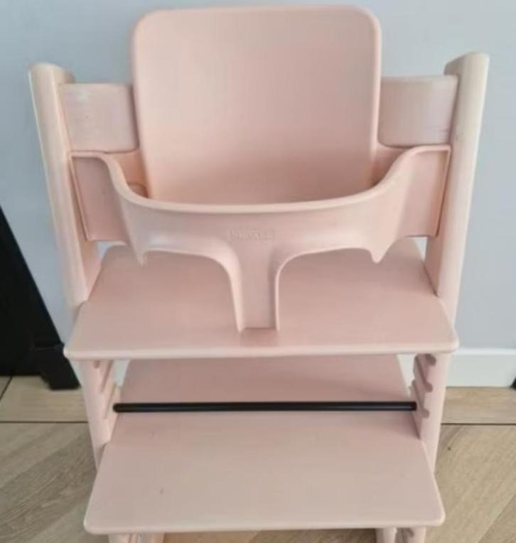 BabySet Serene Pink Roze - Geschikt voor Stokke Tripp Trapp, Kinderen en Baby's, Kinderstoelen, Nieuw, Meegroeistoel, Aanschuifbaar