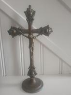Antiek Koperen religieus Kruisbeeld met Jezus, Antiek en Kunst, Antiek | Religie, Ophalen of Verzenden
