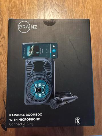 Brainz Karaoke Boombox met Microfoon beschikbaar voor biedingen
