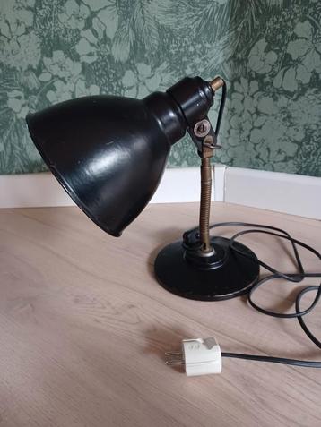 Vintage bureaulamp  beschikbaar voor biedingen