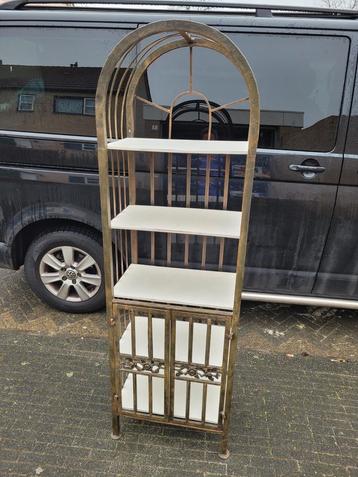 Sierlijk open metalen kastje vintage retro plantenkastje beschikbaar voor biedingen