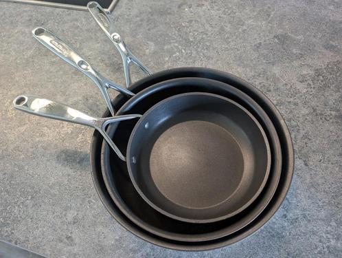 Set van 3 Demeyere Duraslide koekenpannen (20cm, 24cm, 28cm), Huis en Inrichting, Keuken | Potten en Pannen, Gebruikt, Koekenpan of Braadpan