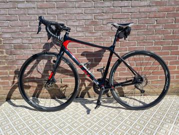 Titel:
Liv Avail Advanced 3 (2020) – Carbon damesracefiets beschikbaar voor biedingen
