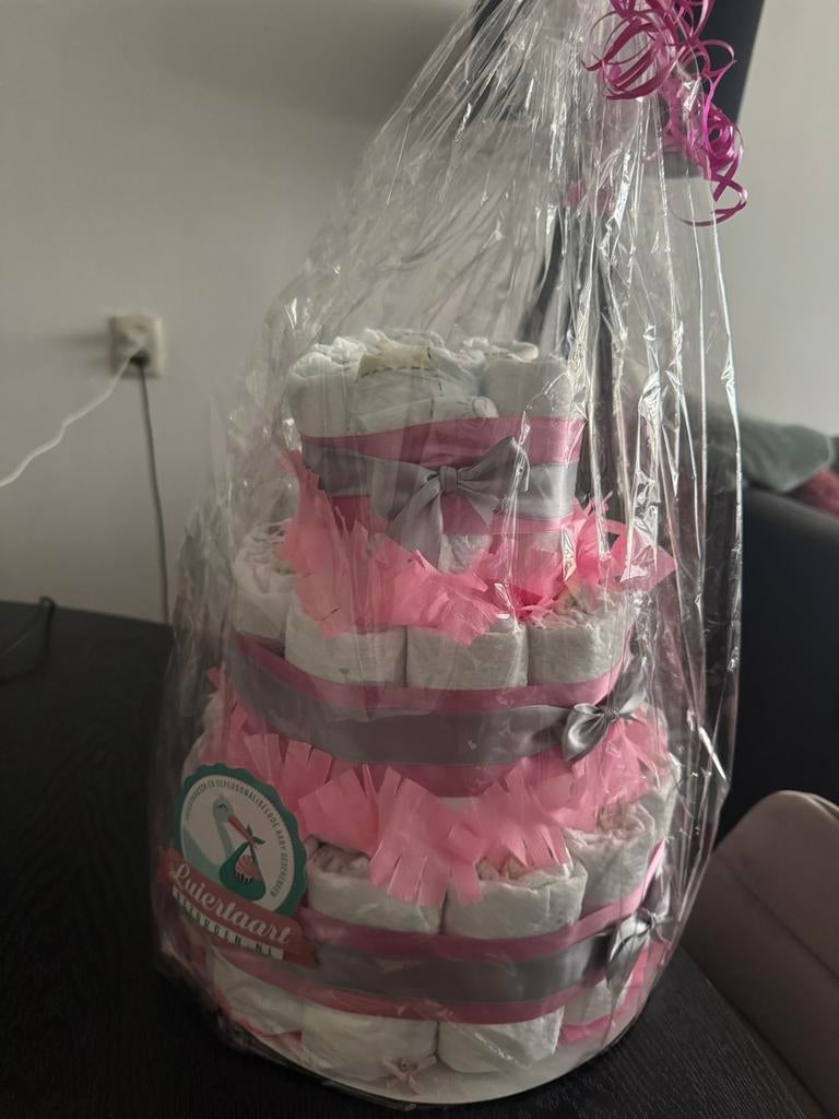 Luier taart nieuw met pampers maat 2, Ophalen of Verzenden, Zo goed als nieuw