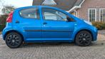 Peugeot 107 1.0 12V 5DR 2011 Blauw, Auto's, Voorwielaandrijving, Stof, 68 pk, Origineel Nederlands