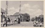 Eerbeek   -   spoorovergang Loenenseweg       =EK2050=, Verzamelen, Ansichtkaarten | Nederland, Ophalen of Verzenden, 1940 tot 1960