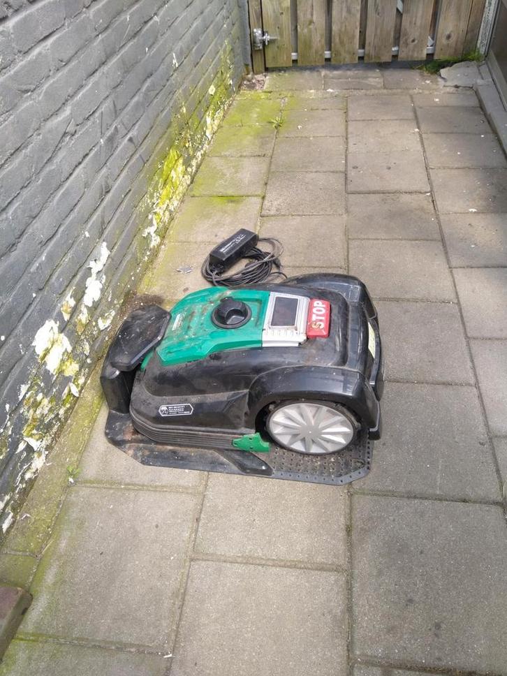 Garden Feelings robotmaaier met laadstation, Tuin en Terras, Robotmaaiers, Gebruikt, Meer dan 25 cm, Ophalen of Verzenden