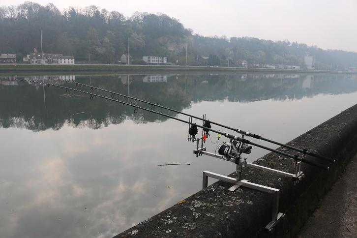 Nieuw muurklem tbv rodpod voor oa maas in Belgie., Watersport en Boten, Hengelsport | Karpervissen, Nieuw, Overige typen, Ophalen of Verzenden