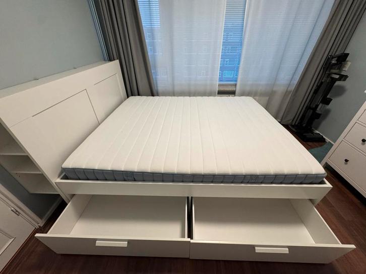 IKEA Bed 160x200 met Matras, Hoofdbord en Opberglades, Huis en Inrichting, Slaapkamer | Bedden, Zo goed als nieuw, Tweepersoons