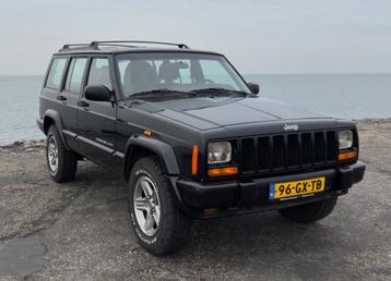 Jeep Cherokee 4.0 I AUT 2001 Zwart beschikbaar voor biedingen