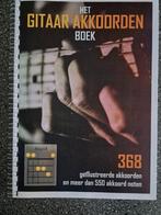 Het Gitaarakkoorden Boek, Ophalen of Verzenden, Gelezen, Instrument