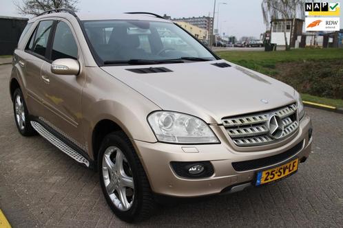 Mercedes-Benz M-klasse 350, Auto's, Mercedes-Benz, Bedrijf, Te koop, M-Klasse, 4x4, ABS, Airconditioning, Alarm, Centrale vergrendeling