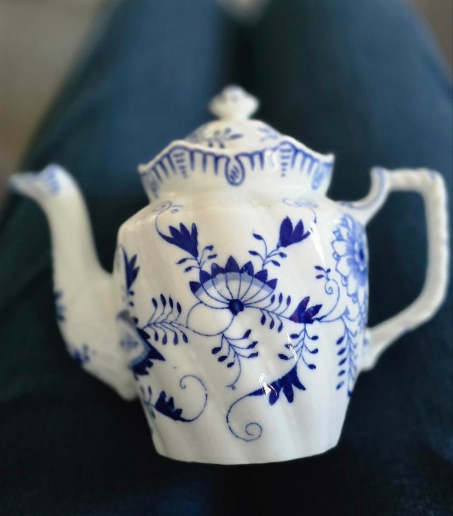 Louis Regout Maastricht zwiebelmuster antieke theepot, Antiek en Kunst, Ophalen of Verzenden