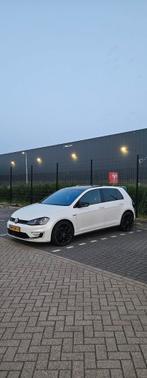 Volkswagen Golf 1.4 TSI Phev 204pk 5D DSG 2015 Wit, Auto's, Volkswagen, 4 cilinders, Wit, 1395 cc, 1499 kg
