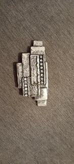 Brutalist modern mét Strassteentjes, Overige materialen, 4 tot 7 cm, Ophalen of Verzenden, Zo goed als nieuw