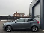 Volvo V40 2.0 D4 Summum Business Leder Trekhaak, Auto's, Volvo, Euro 5, Gebruikt, Beige, Regensensor