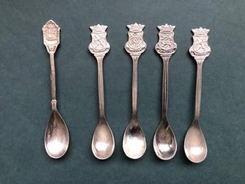 Theelepeltjes o.a. v Nelle afbeeldingen Provincies Nederland beschikbaar voor biedingen