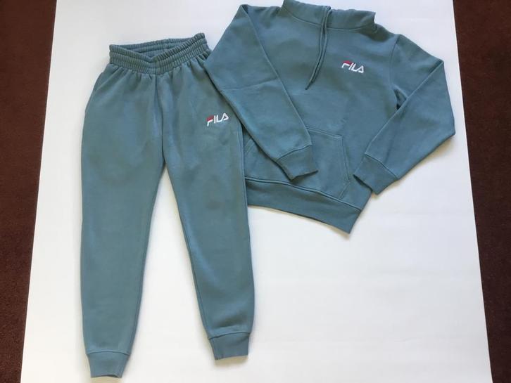 Heel mooi joggingpak/huispak, merk Fila, maat s, groen, zgan, Kleding | Dames, Huispakken, Zo goed als nieuw, Maat 36 (S), Groen