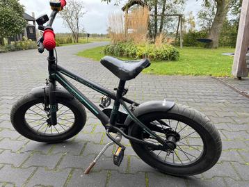 Crossfietsje 16 inch met dikke banden beschikbaar voor biedingen