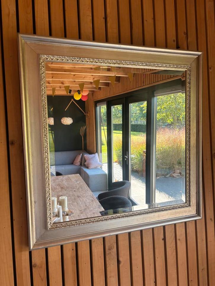 Facetgeslepen vierkante spiegel in brocante lijst, Huis en Inrichting, Woonaccessoires | Spiegels, Gebruikt, 50 tot 75 cm, Minder dan 100 cm