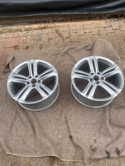 2x 1k8601025r volkswagen r-line velgen mallory, Auto-onderdelen, Banden en Velgen, Velg(en), Zomerbanden, 18 inch, Ophalen of Verzenden