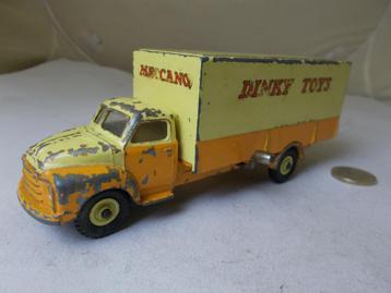 1960 Dinky Supertoys 930 BEDFORD PALLET JEKTA VAN. beschikbaar voor biedingen