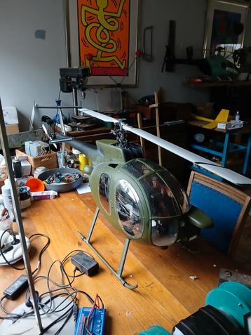 Grote op afstand bestuurbare helikopter 1.60m electrisch! beschikbaar voor biedingen