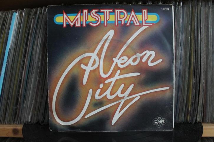 7" Single Mistral - Neon City / Asphalt, Cd's en Dvd's, Vinyl Singles, Gebruikt, Single, Pop, 7 inch, Ophalen of Verzenden