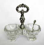 Dubbel glazen zoutvat met zilveren handvat en zoutlepel., Ophalen of Verzenden, Zilver