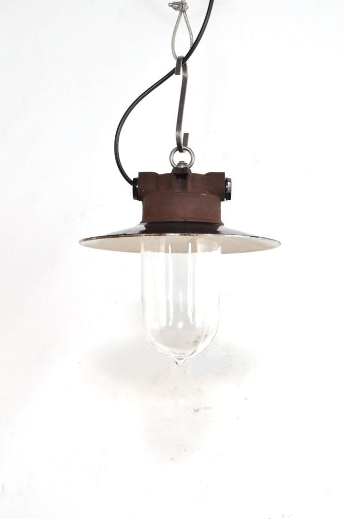 Vintage stallamp emaille lamp glazen stolp, Huis en Inrichting, Lampen | Hanglampen, Gebruikt, Minder dan 50 cm, Ophalen of Verzenden