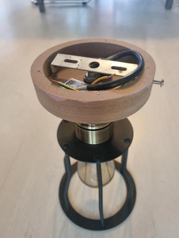 leuke industriële lamp beschikbaar voor biedingen