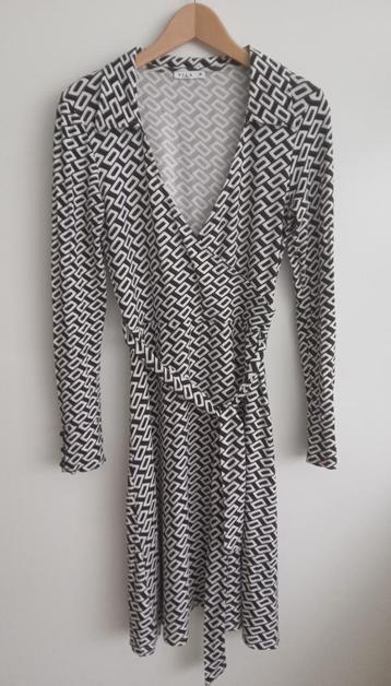 Vila tricot jurk met grafisch patroon, maat M beschikbaar voor biedingen