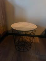 Bijzet tafel/ opbergmand, Huis en Inrichting, Tafels | Bijzettafels, Minder dan 55 cm, Rond, Zo goed als nieuw, Ophalen