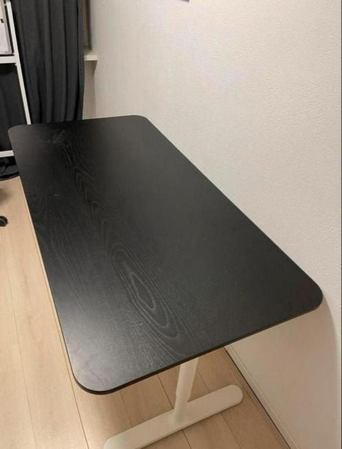 IKEA BEKANT TAFEL, Huis en Inrichting, Bureaus, Zo goed als nieuw, Ophalen