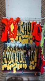 20 x zwemvest en shorties, Ophalen, Gebruikt, Minder dan 15 m²