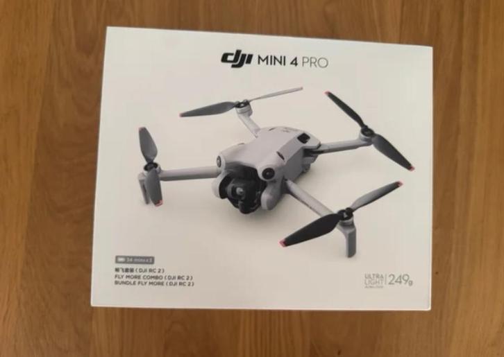 DJI Mini 4 Pro Fly More Combo Nieuw, Audio, Tv en Foto, Drones, Nieuw, Drone met camera, Ophalen of Verzenden