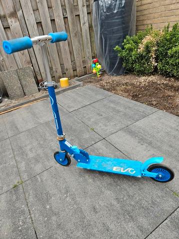 Blauwe EVO kinderstep beschikbaar voor biedingen