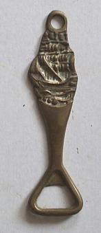 Leuke nostalgische flesopener. Messing, Verzenden