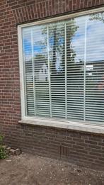 Vakbekwame ervaren schilder voor buiten