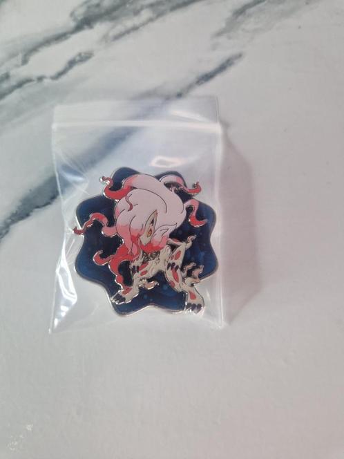 Pokemon Pin Hisuian Zoroark V (Official Pokemon Product), Verzamelen, Speldjes, Pins en Buttons, Nieuw, Speldje of Pin, Figuurtje