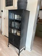 Nette, zwarte industriële vitrinekast, Ophalen, Met deur(en), 50 tot 100 cm, Zo goed als nieuw